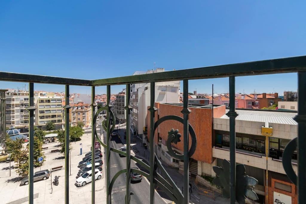 Spacious Apartment Near Saldanha Lisabona Exterior foto